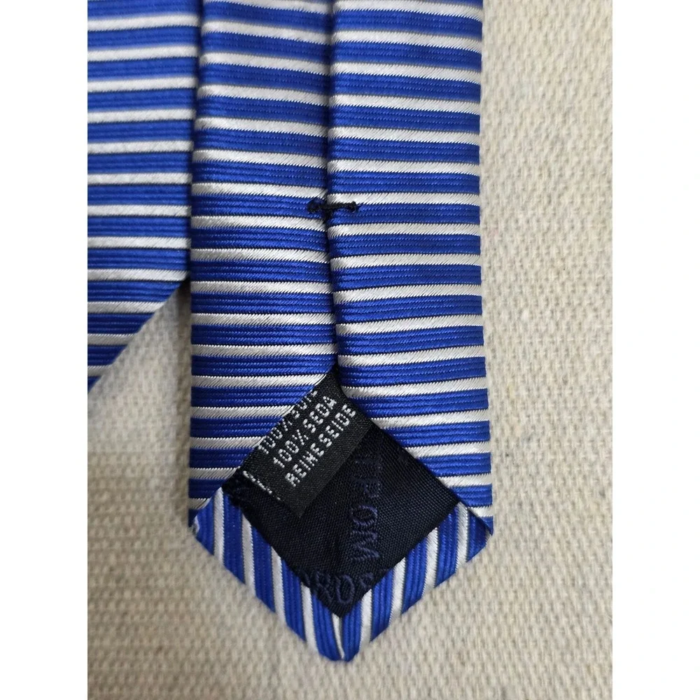 Nordstrom Mens Silk Tie Blue White Horizontal Striped‎ Hand Made in Italy